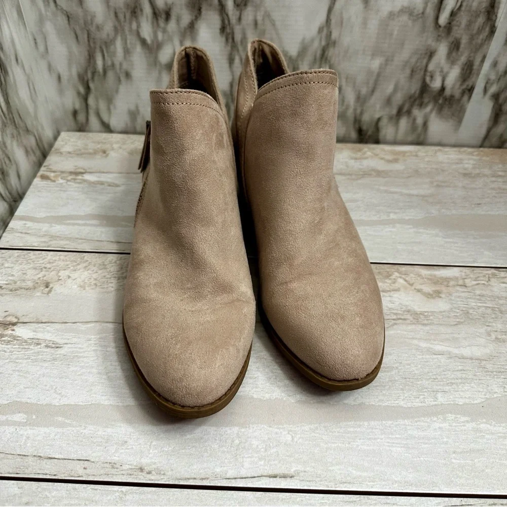 Arizona Coachella Women’s Sz 10 Brown Faux Suede Ankle Bootie Western Fallcore